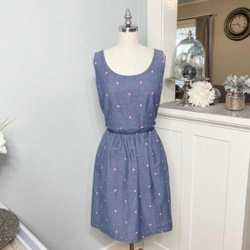 Ann Taylor Loft Chambray Embroidered Polka Dot Dress 4 Small NWT - Picture 2 of 10